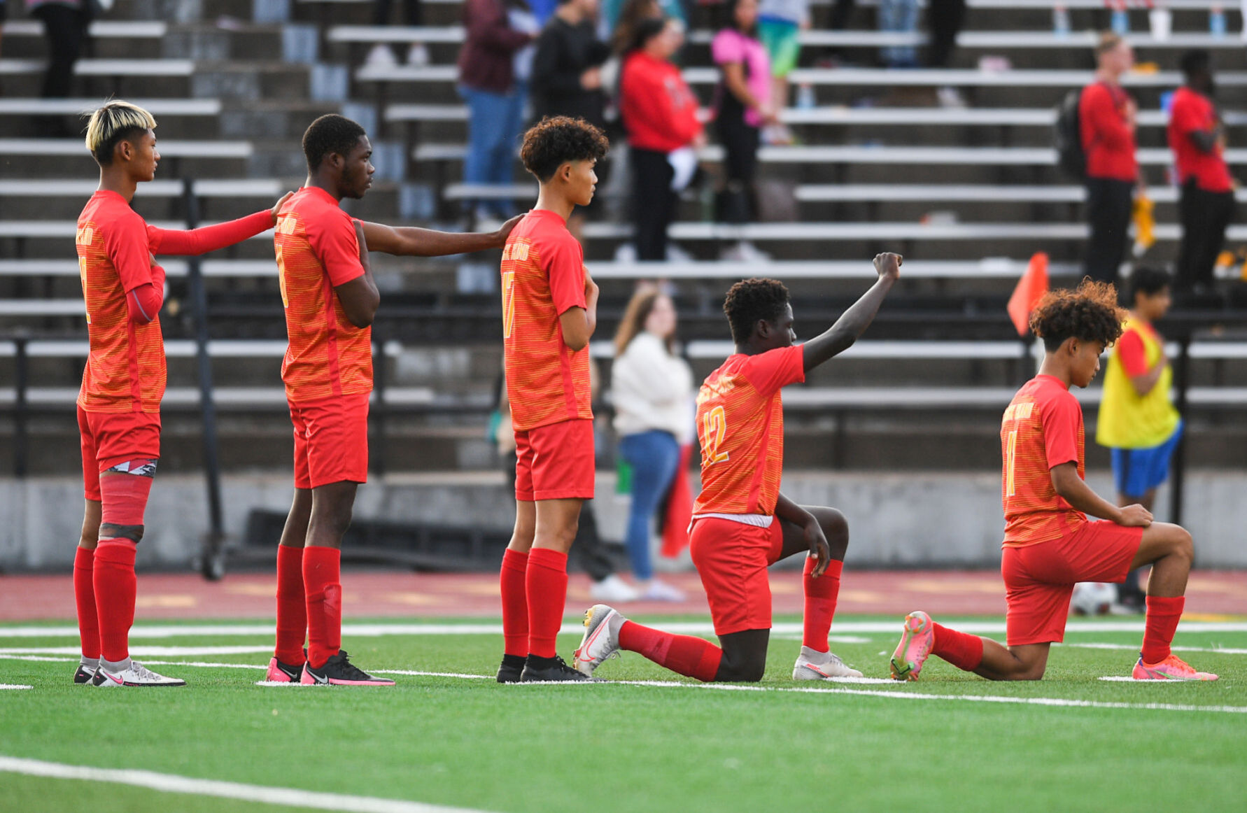 092121-qc-spt-uths-ri-soccer-003